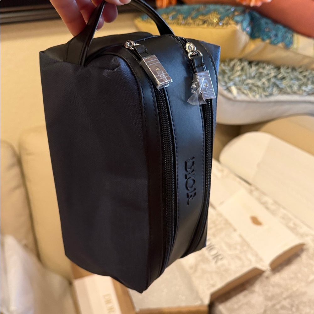 Dior Men's Black and Navy Toiletry Bag/SAUVAGE